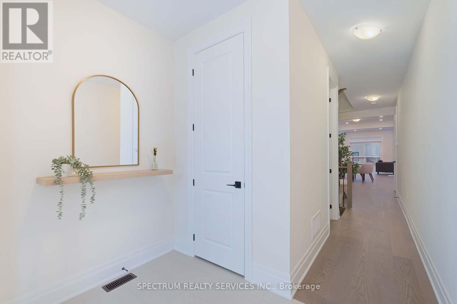 203 Grand Trunk Avenue, Vaughan, Ontario  L6A 5E5 - Photo 9 - N12596658