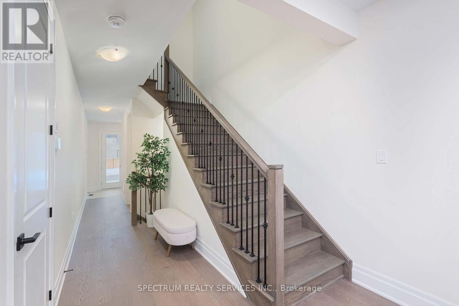 203 Grand Trunk Avenue, Vaughan, Ontario  L6A 5E5 - Photo 6 - N12596658