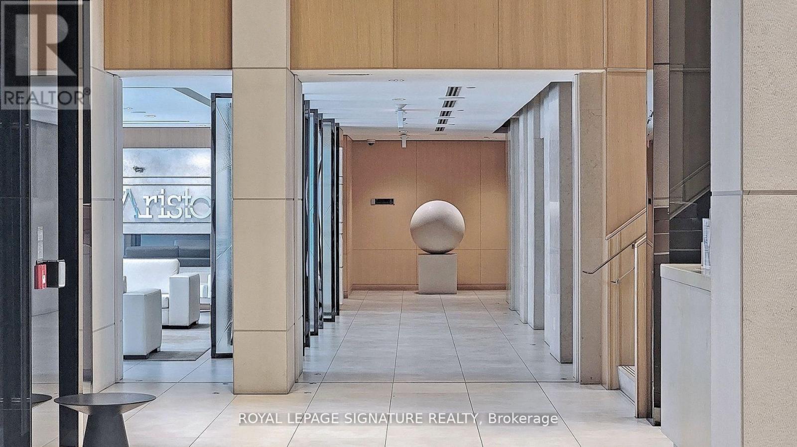 413 - 120 Harrison Garden Boulevard, Toronto, Ontario  M2N 0C2 - Photo 2 - C12680124