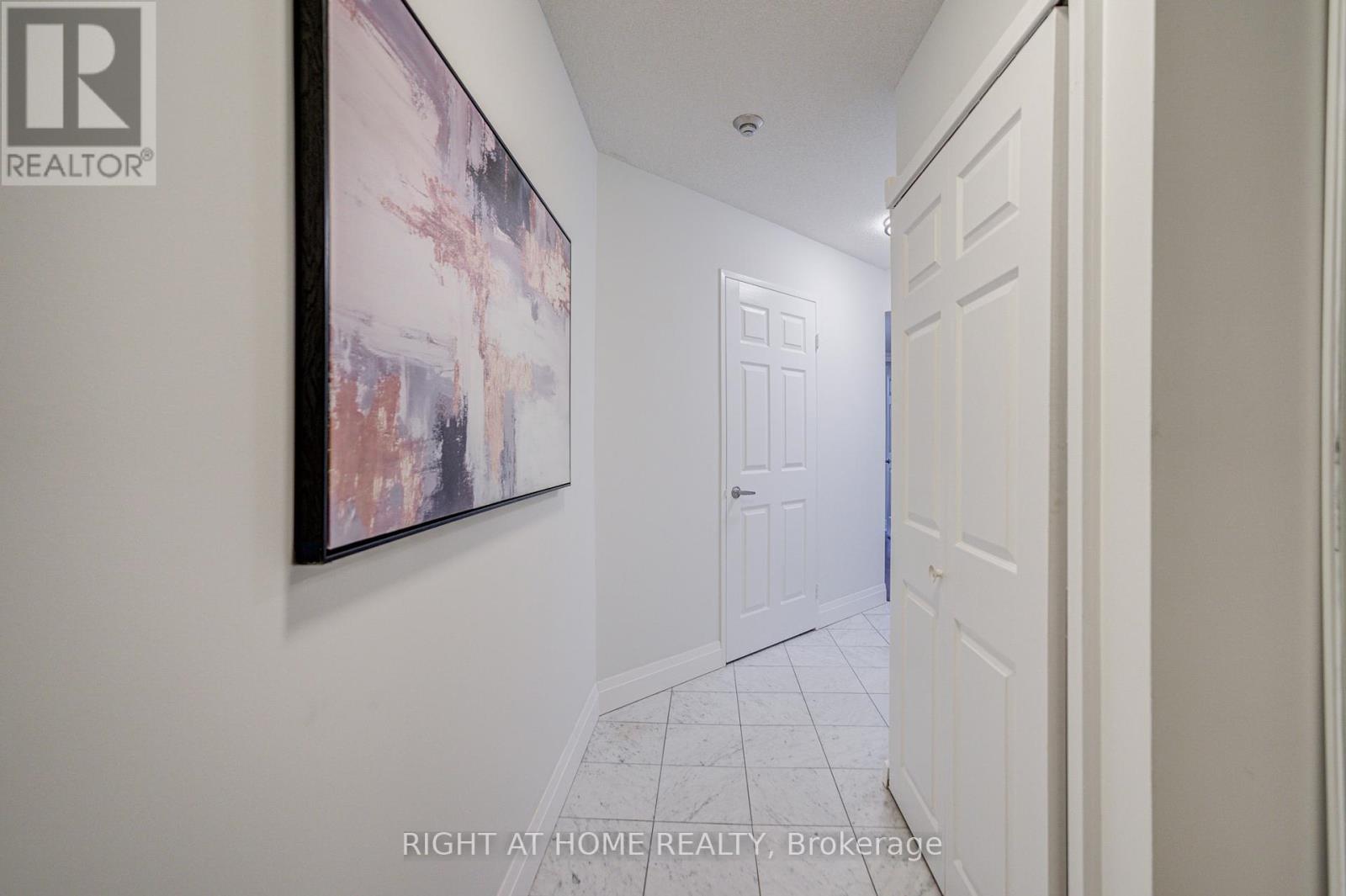 207 - 35 Empress Avenue, Toronto, Ontario  M2N 6T3 - Photo 4 - C12680306