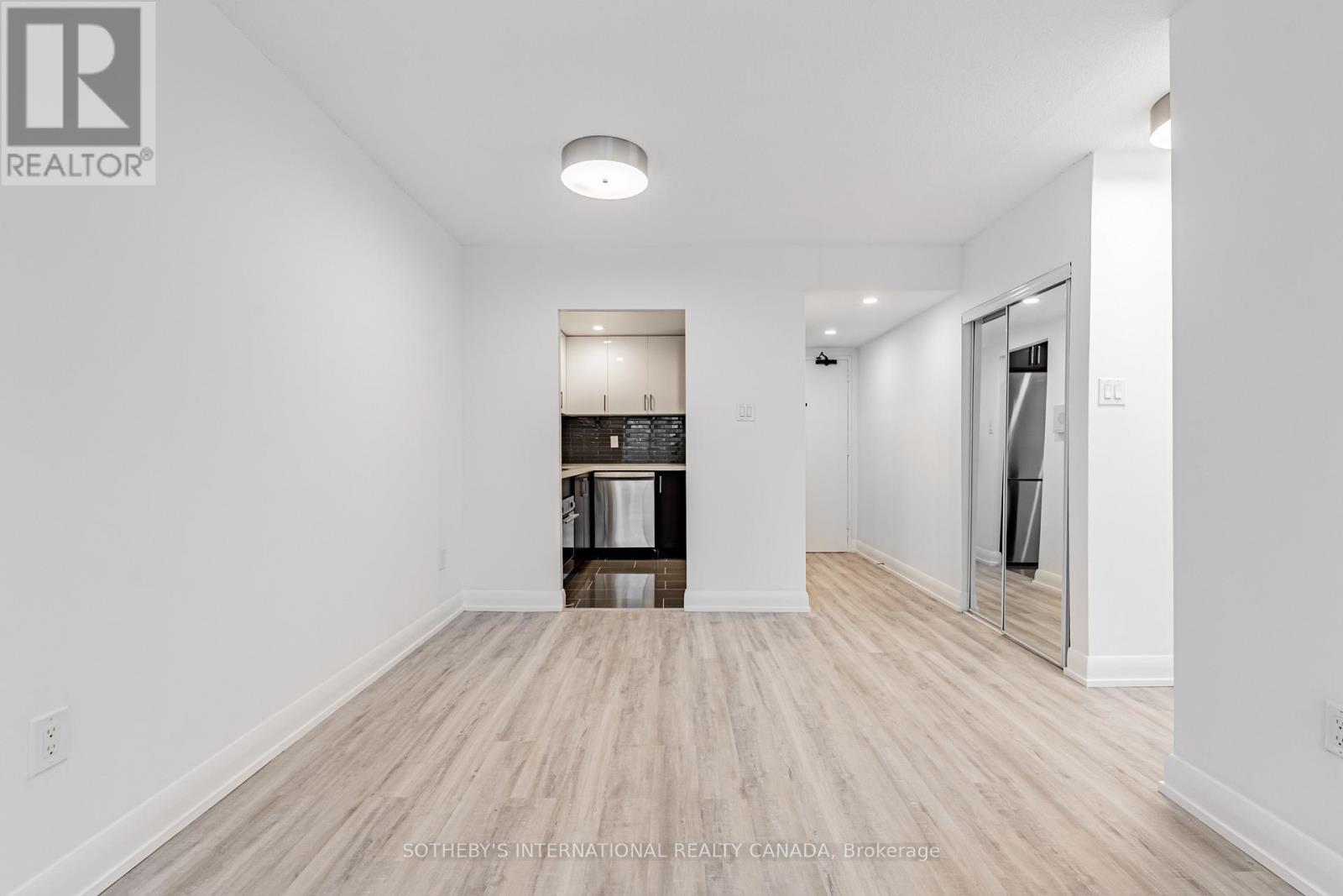 821 - 191 Sherbourne Street, Toronto, Ontario  M5A 3X1 - Photo 5 - C12680362