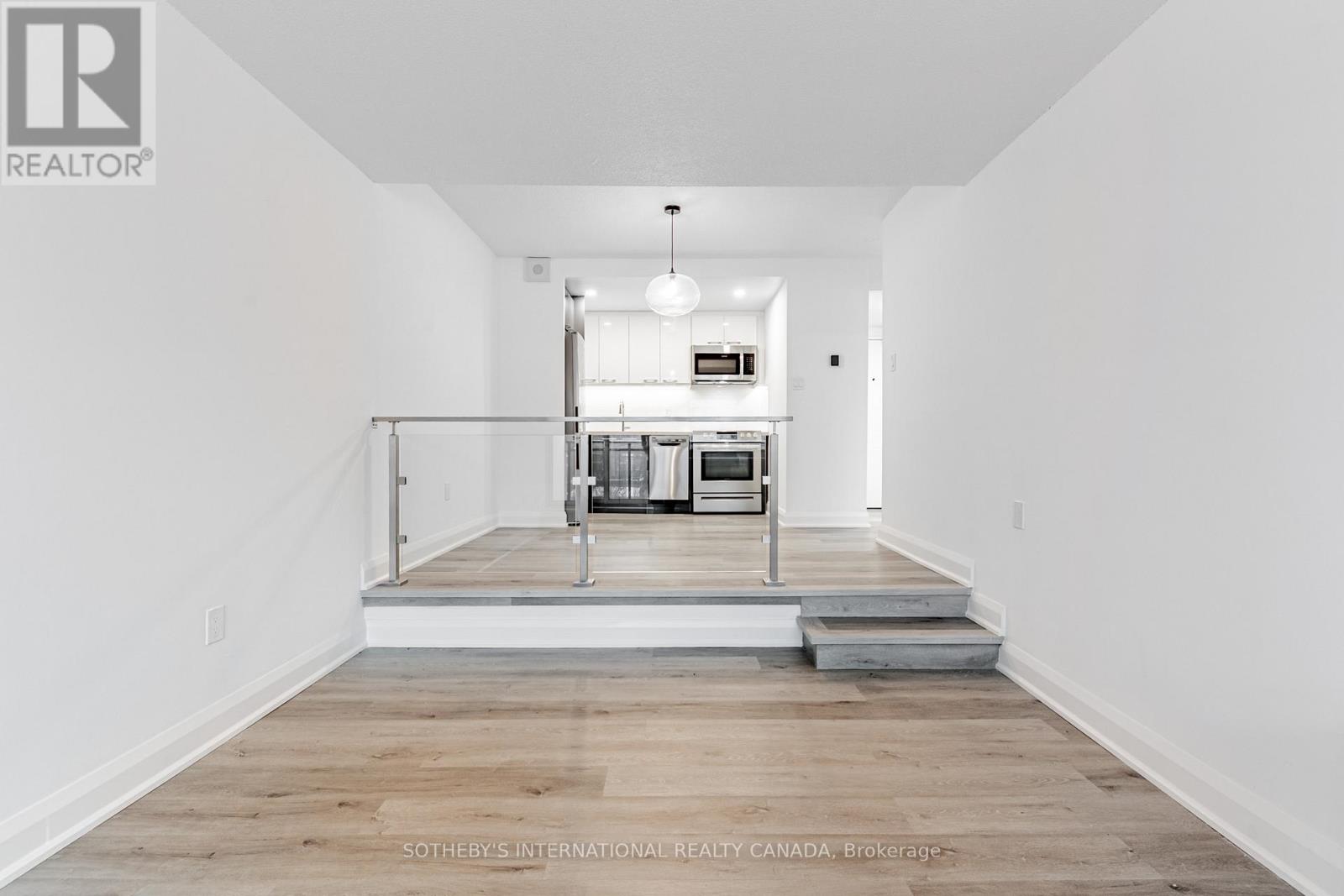 819 - 191 Sherbourne Street, Toronto, Ontario  M5A 3X1 - Photo 4 - C12680366