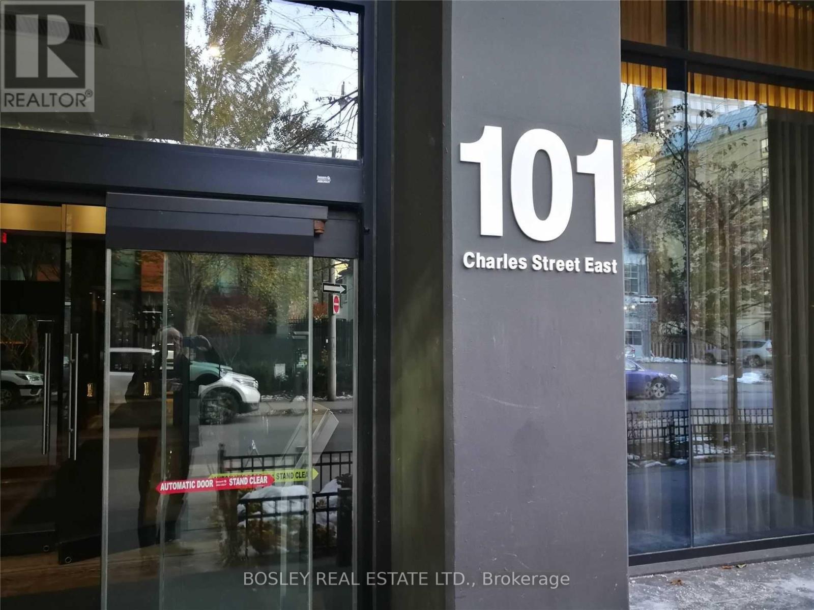 3403 - 101 Charles Street E, Toronto, Ontario  M4Y 1V2 - Photo 2 - C12680392