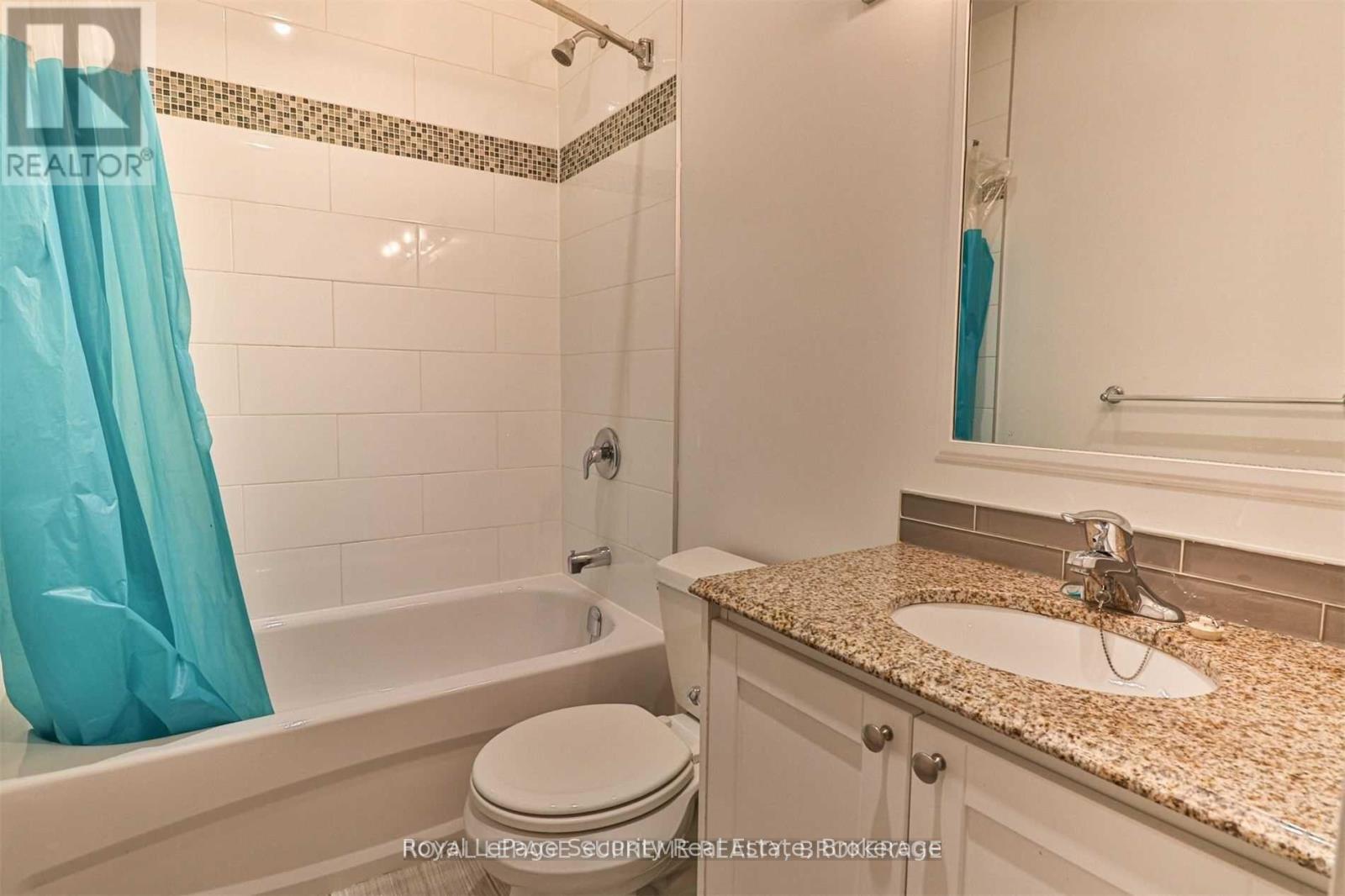 2 - 62 Lippincott Street, Toronto, Ontario  M5T 2R5 - Photo 16 - C12680416