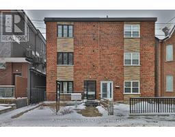 2 - 62 LIPPINCOTT STREET, Toronto, Ontario