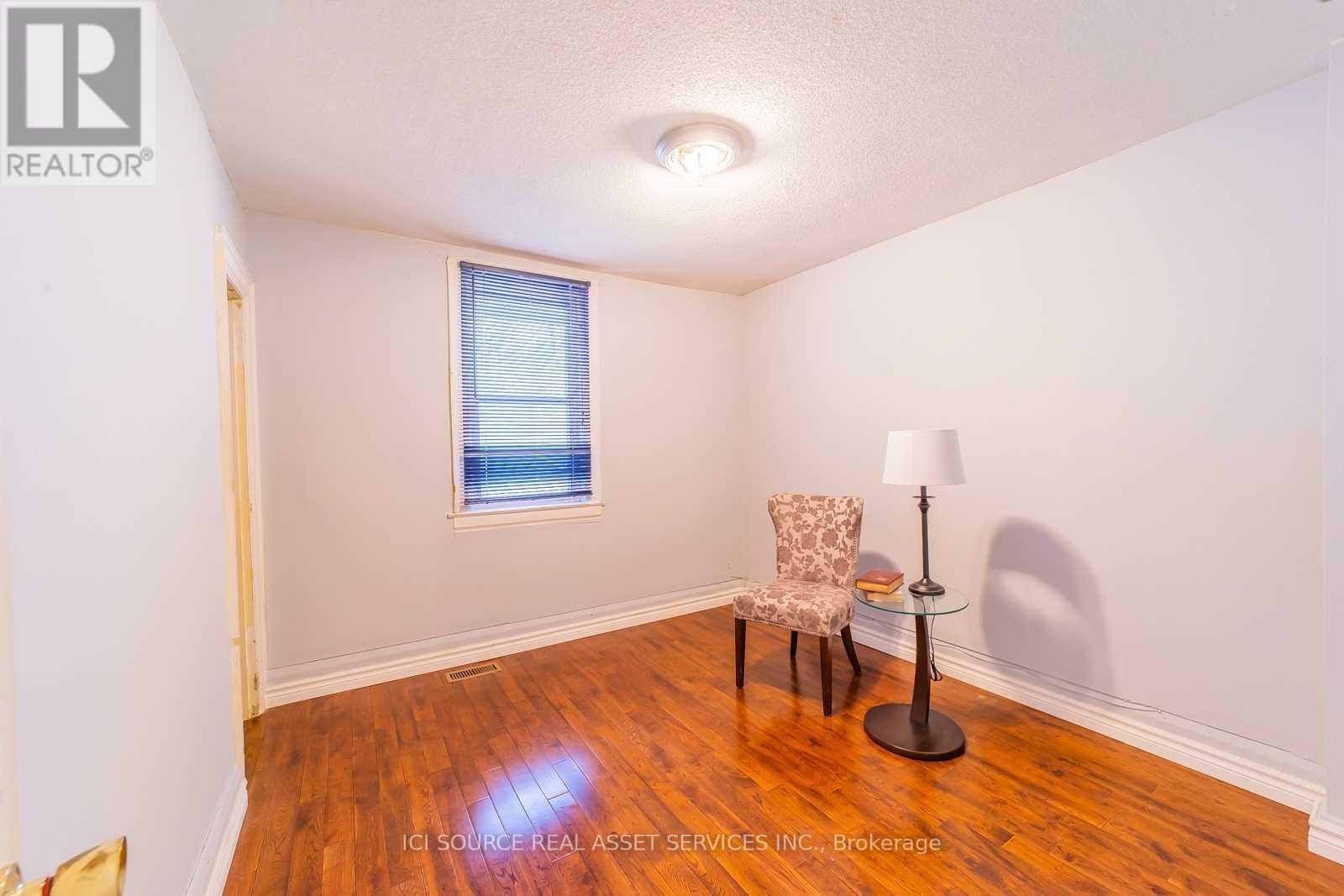 Main Fl - 2609 Kingston Road, Toronto, Ontario  M1M 1M1 - Photo 3 - E12680160