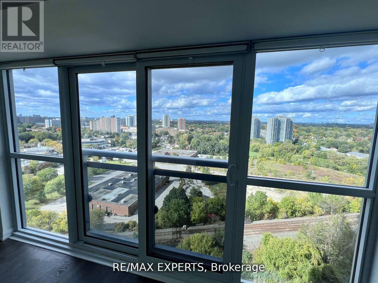 1719 - 275 Village Green Square, Toronto, Ontario  M1S 0L8 - Photo 14 - E12680312