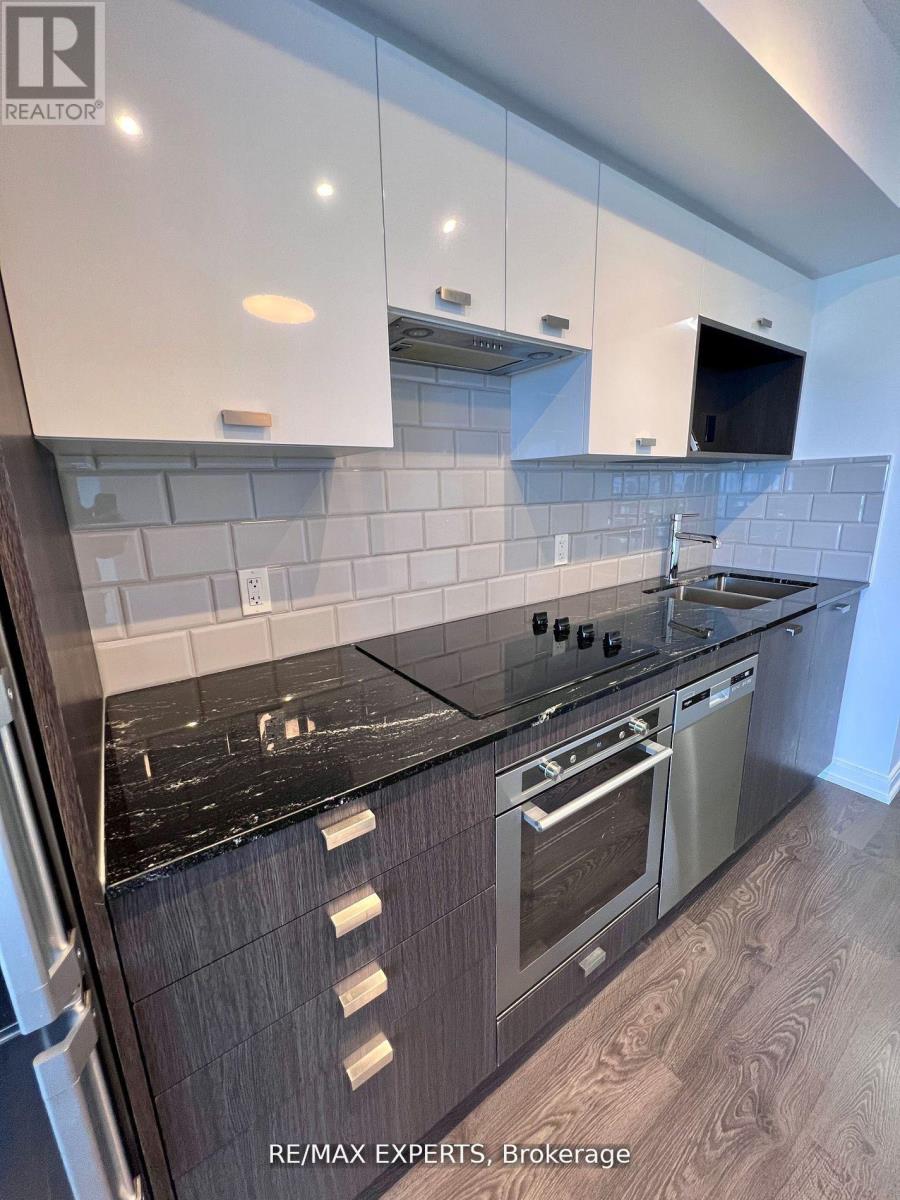 1719 - 275 Village Green Square, Toronto, Ontario  M1S 0L8 - Photo 8 - E12680312