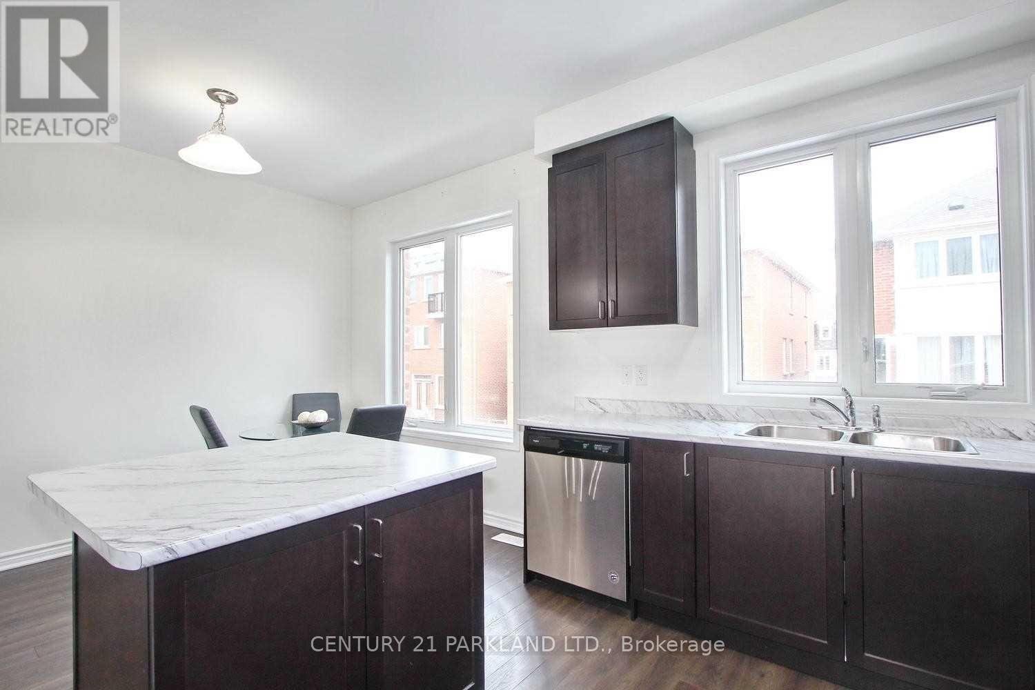 39 Fusilier Drive, Toronto, Ontario  M1L 0J4 - Photo 12 - E12680344