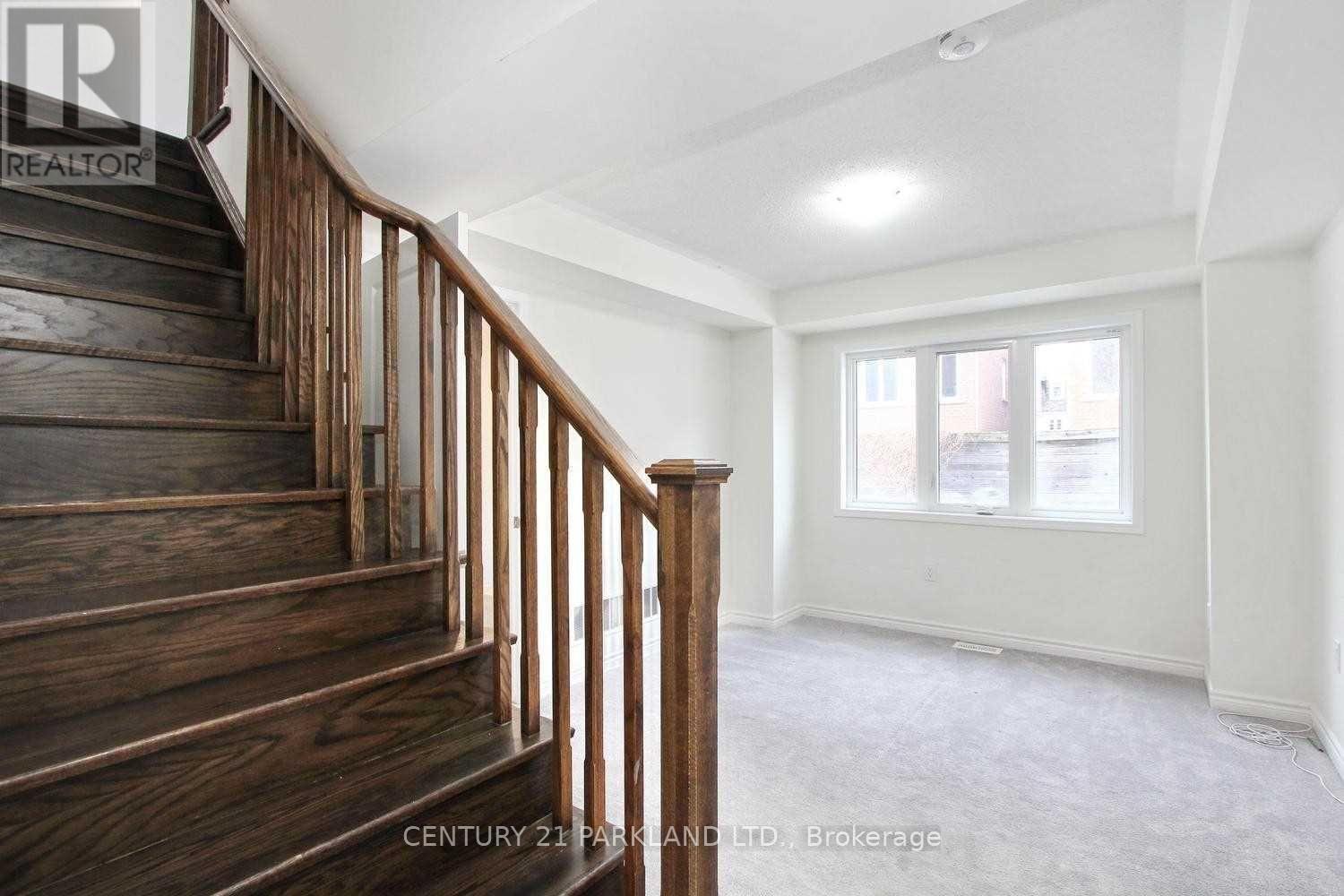 39 Fusilier Drive, Toronto, Ontario  M1L 0J4 - Photo 5 - E12680344