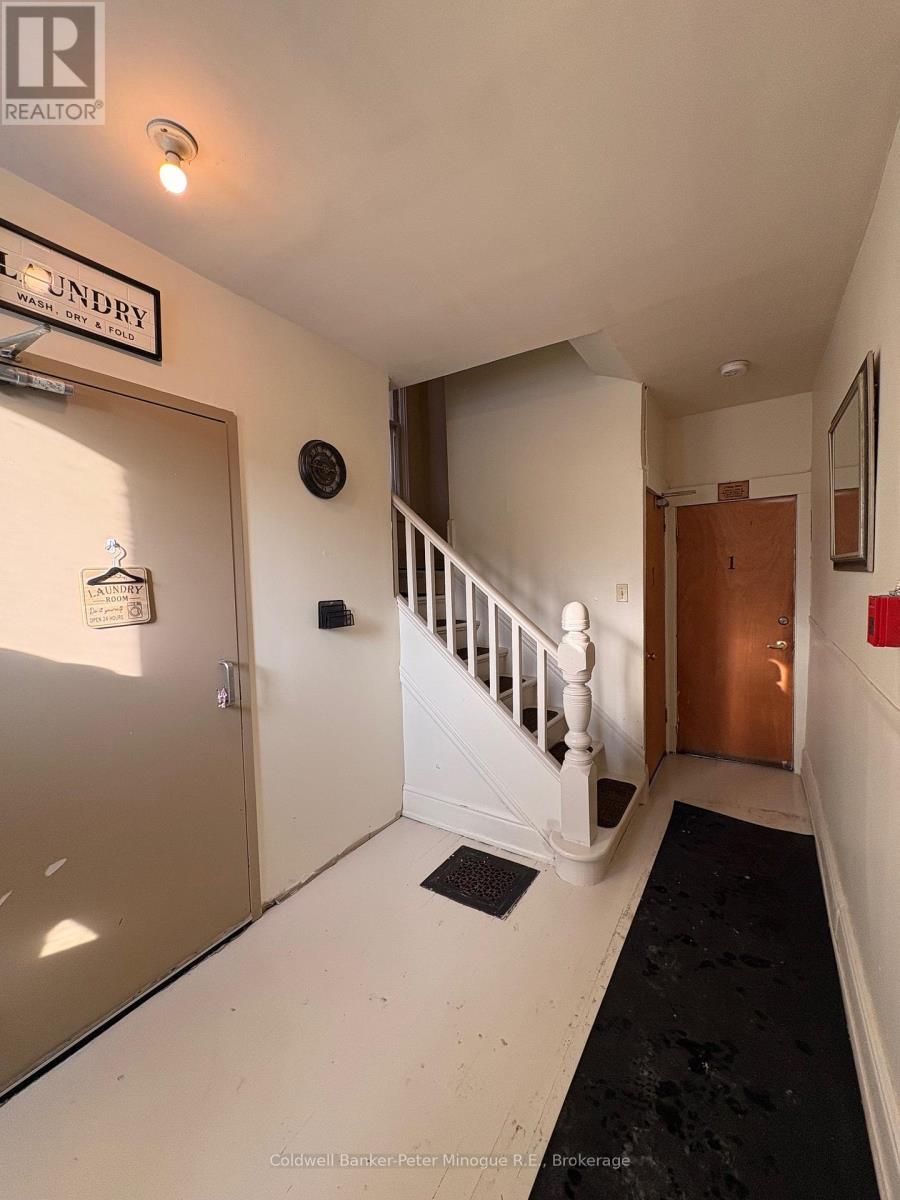 586 Main Street E, North Bay, Ontario  P1B 1B8 - Photo 3 - X12679990