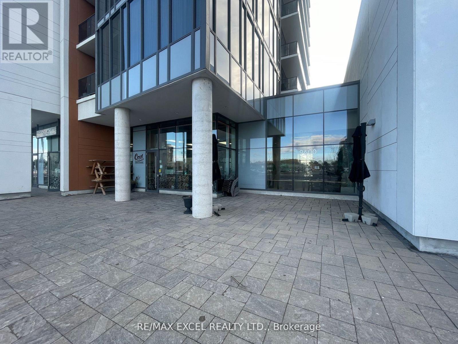 B1 - 9610 Yonge Street, Richmond Hill, Ontario  L4C 1V6 - Photo 2 - N12680178