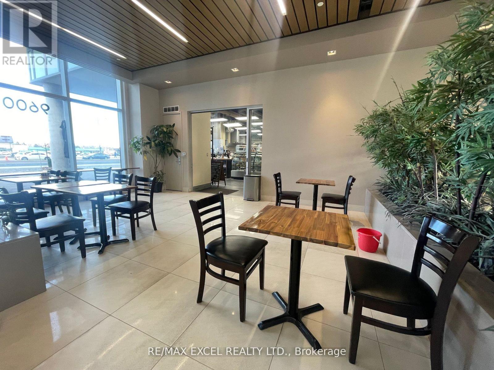 B1 - 9610 Yonge Street, Richmond Hill, Ontario  L4C 1V6 - Photo 9 - N12680178