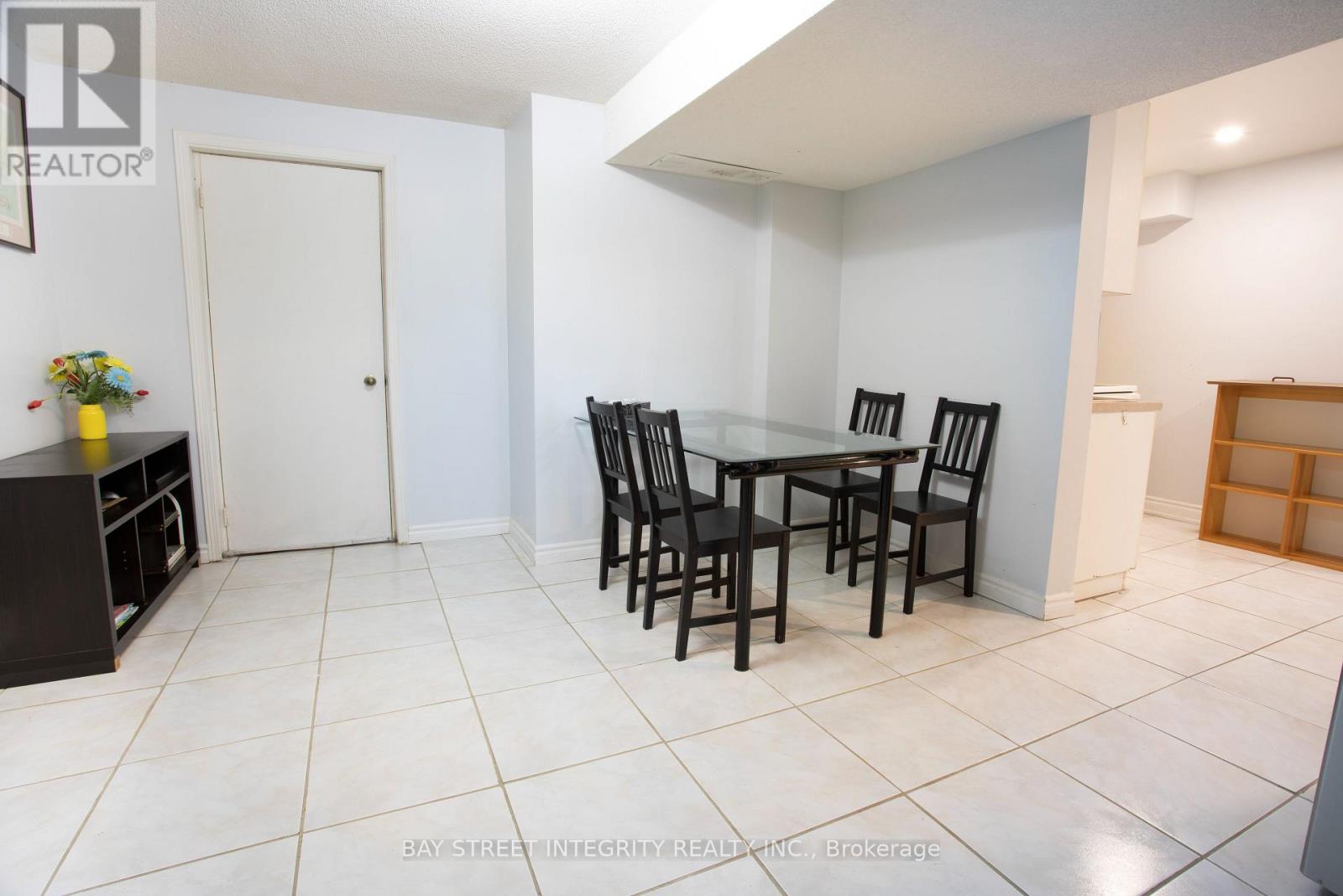 87 Raymerville Drive, Markham, Ontario  L3P 4J3 - Photo 2 - N12680276