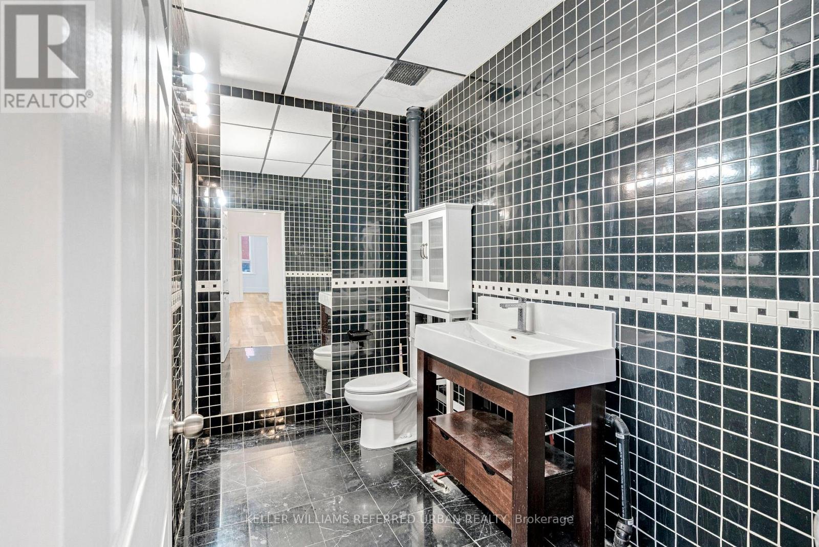 66 Dunlop Street W, Barrie, Ontario  L4N 1A4 - Photo 17 - S12680204