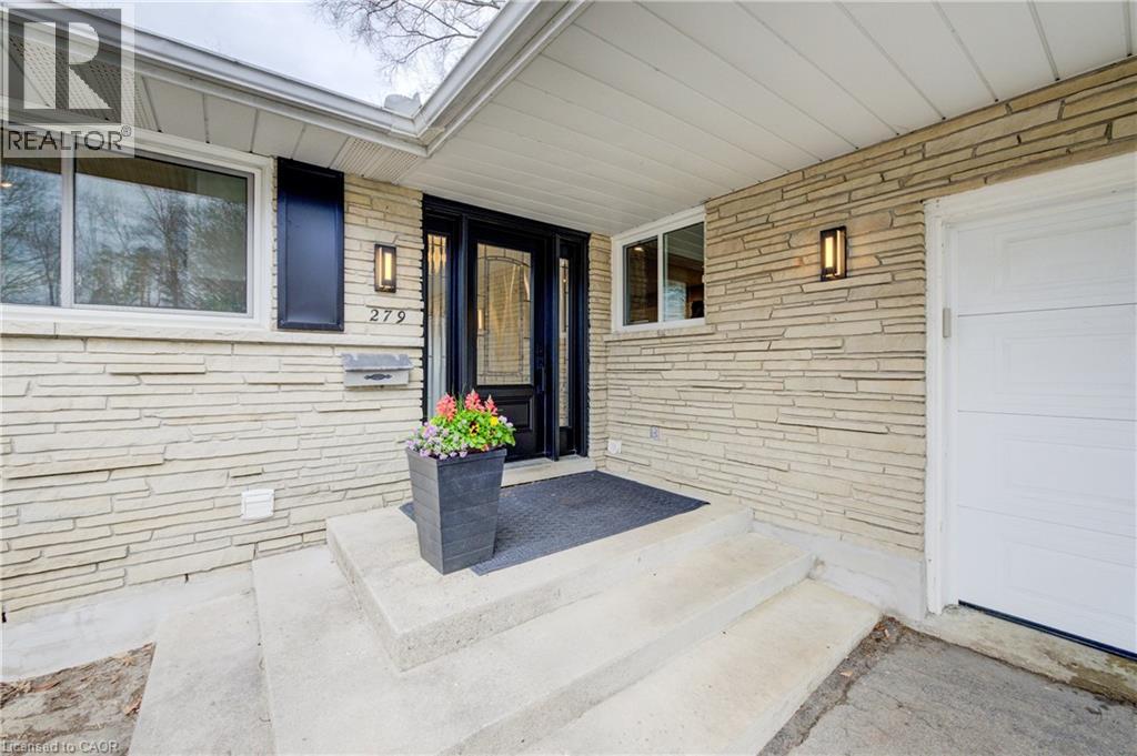 279 Ferndale Place, Waterloo, Ontario  N2J 3X8 - Photo 3 - 40797346