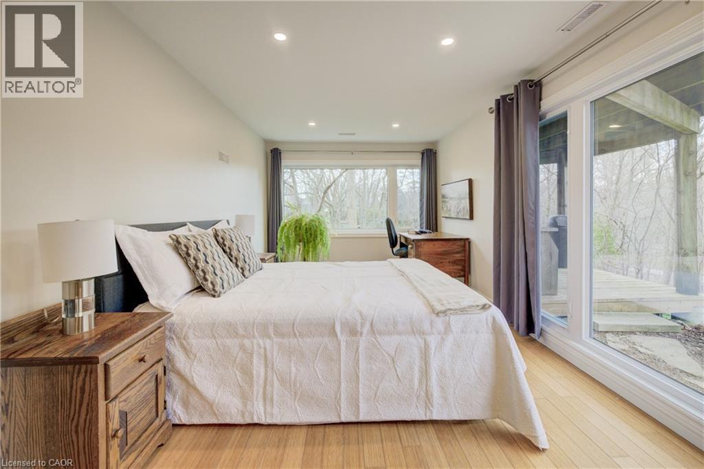 279 Ferndale Place, Waterloo, Ontario  N2J 3X8 - Photo 34 - 40797346