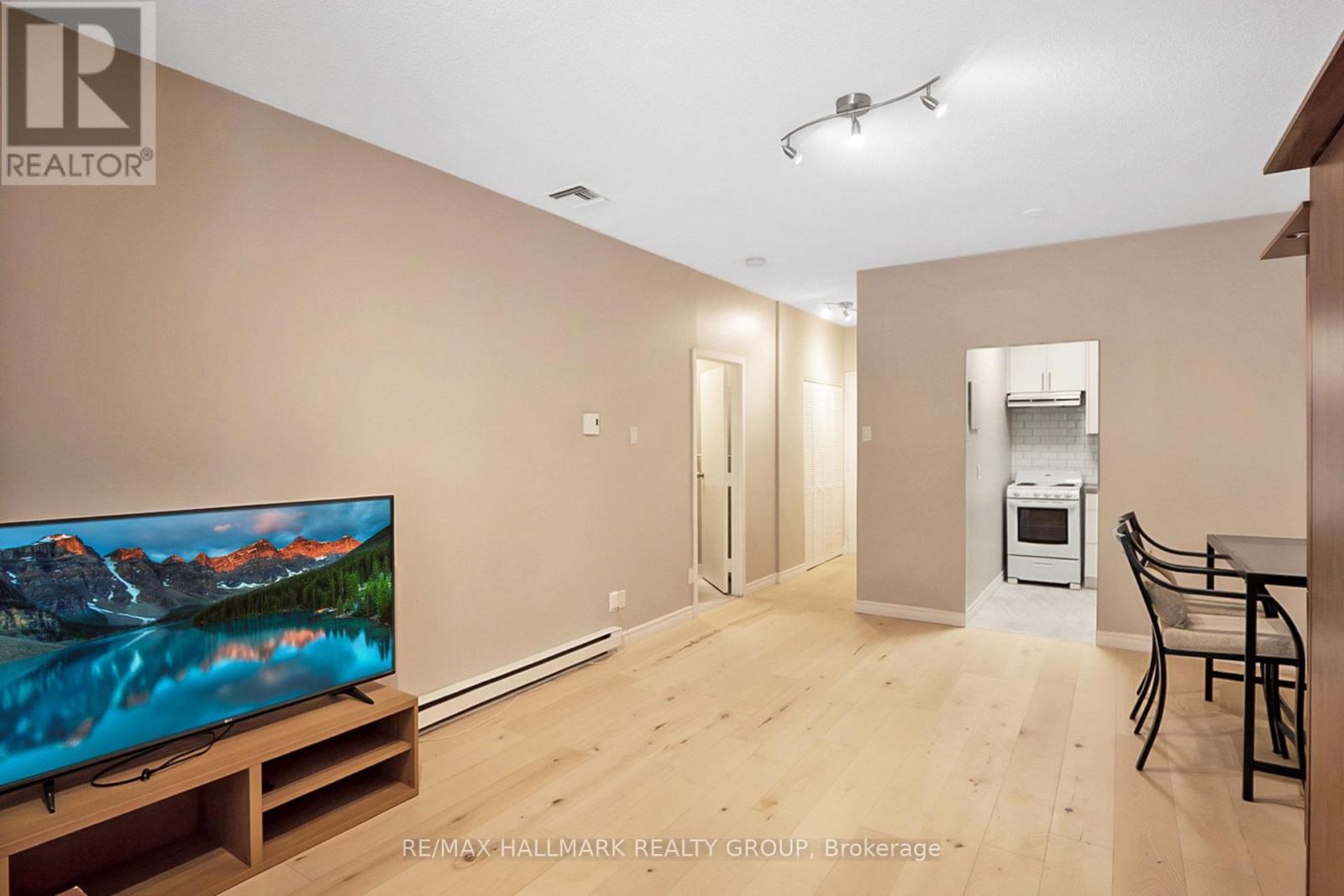 104 - 475 Laurier Avenue W, Ottawa, Ontario  K1R 7X1 - Photo 7 - X12649494