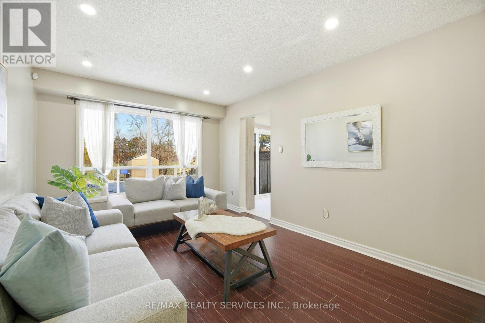 146 Royal Salisbury Way, Brampton, Ontario  L6V 3J8 - Photo 12 - W12680144