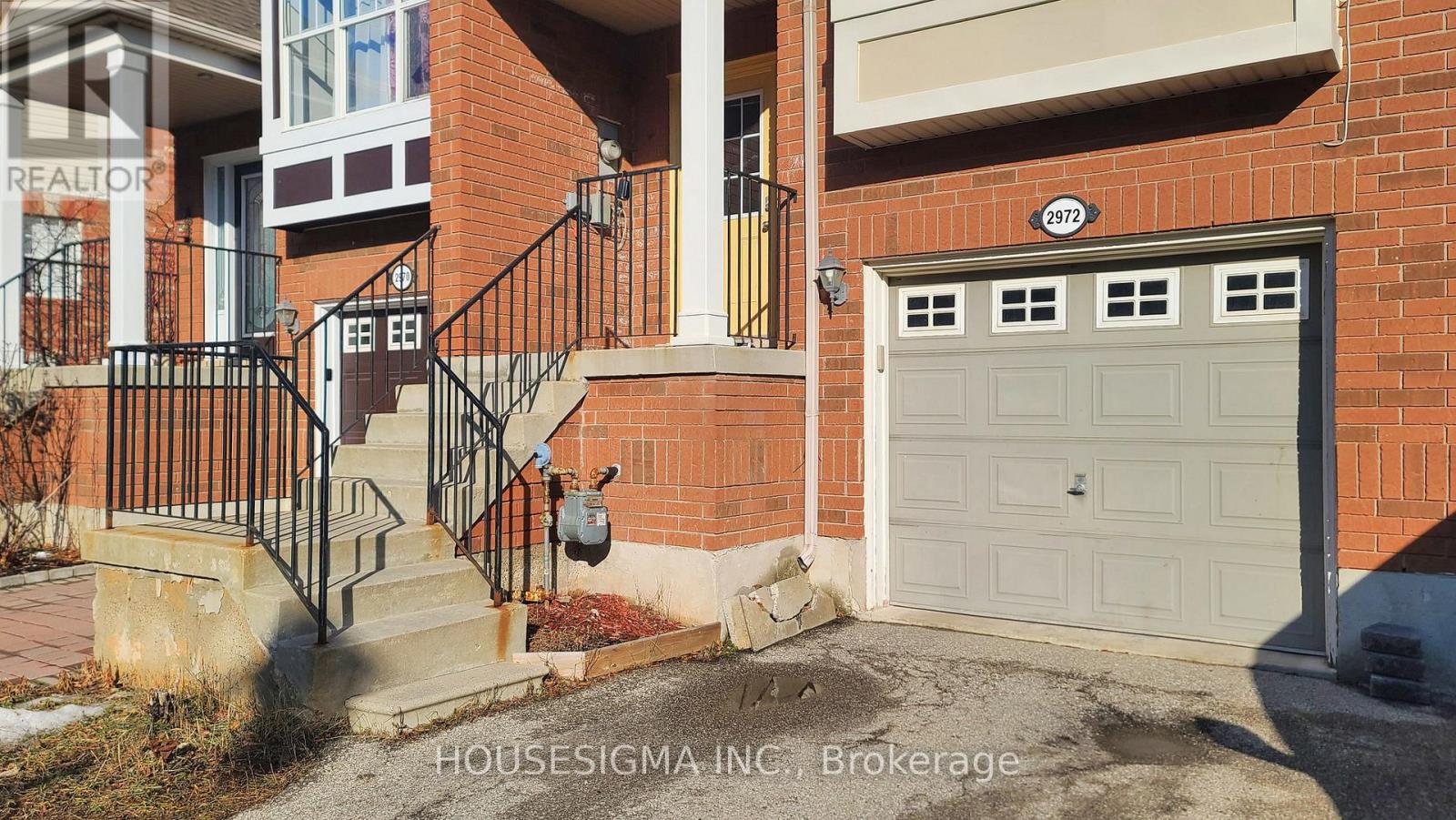 2972 Garnethill Way, Oakville, Ontario  L6M 5E9 - Photo 2 - W12680156