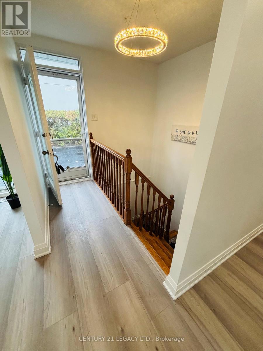 26 Epsom Downs Drive, Brampton, Ontario  L6T 1Y8 - Photo 8 - W12680162