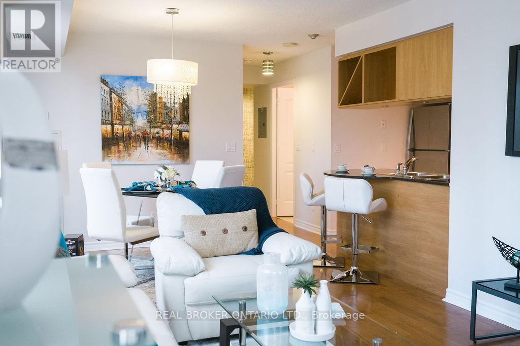 515 - 4090 Living Arts Drive, Mississauga, Ontario  L5B 4M8 - Photo 7 - W12680242