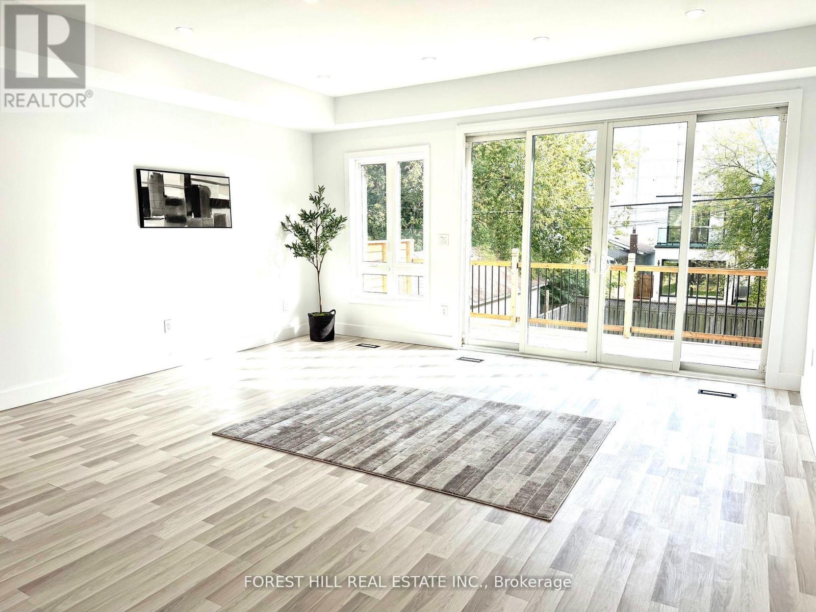 19 Simpson Avenue, Toronto, Ontario  M8Z 1C9 - Photo 11 - W12680244