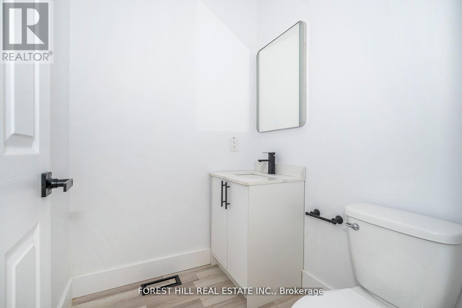 19 Simpson Avenue, Toronto, Ontario  M8Z 1C9 - Photo 17 - W12680244