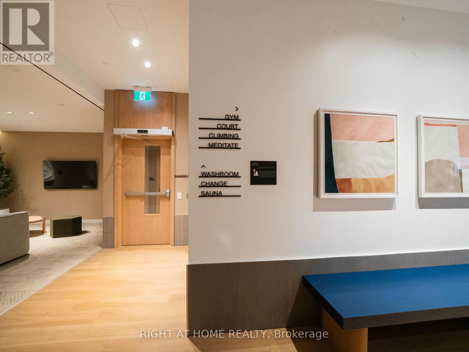 2502 - 395 Square One Drive, Mississauga, Ontario  L5B 0P6 - Photo 18 - W12680282