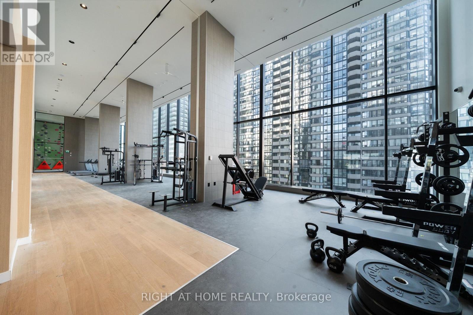 2502 - 395 Square One Drive, Mississauga, Ontario  L5B 0P6 - Photo 24 - W12680282