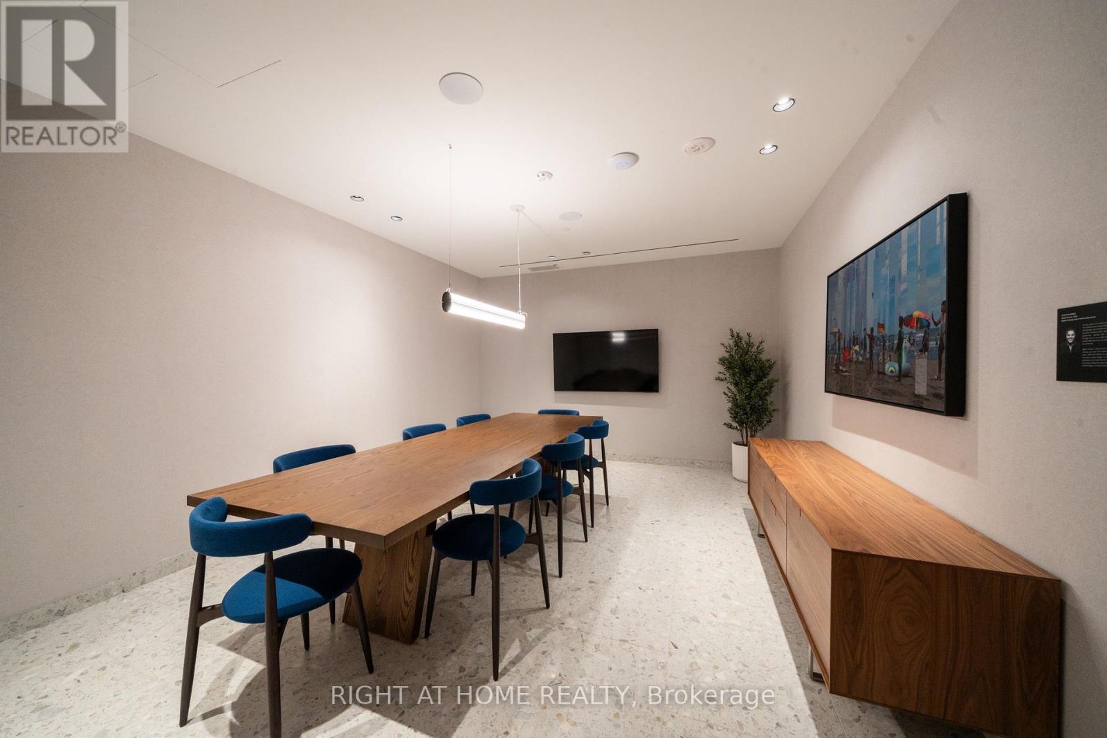 2502 - 395 Square One Drive, Mississauga, Ontario  L5B 0P6 - Photo 27 - W12680282