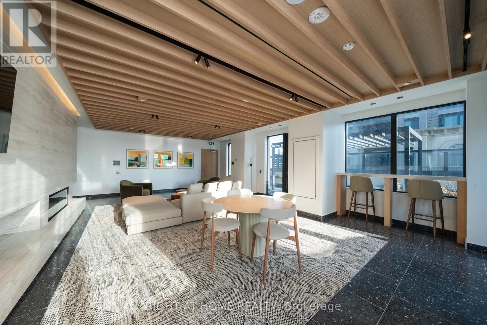 2502 - 395 Square One Drive, Mississauga, Ontario  L5B 0P6 - Photo 30 - W12680282