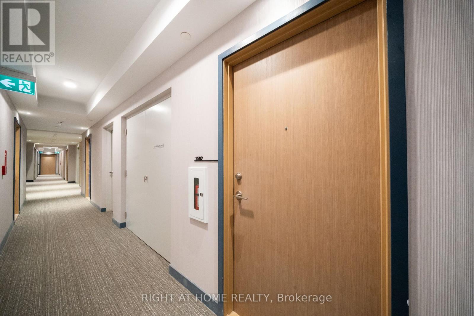 2502 - 395 Square One Drive, Mississauga, Ontario  L5B 0P6 - Photo 32 - W12680282