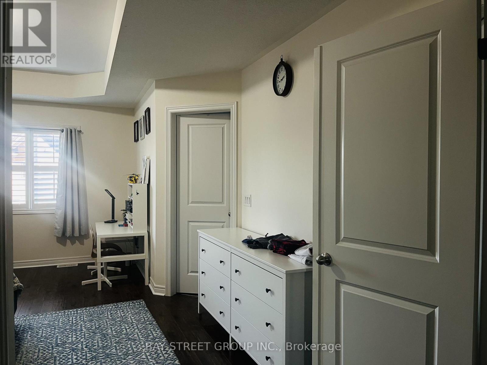 571 Sixteen Mile Drive, Oakville, Ontario  L6M 0P8 - Photo 14 - W12680352