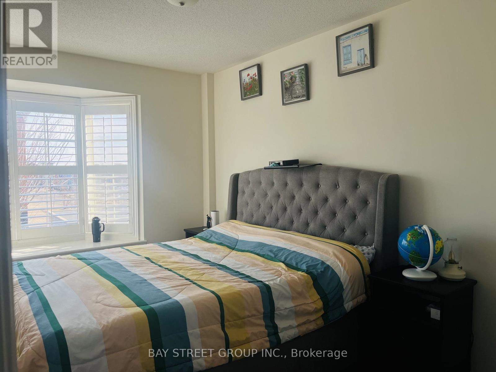 571 Sixteen Mile Drive, Oakville, Ontario  L6M 0P8 - Photo 17 - W12680352