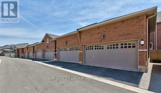 571 Sixteen Mile Drive, Oakville, Ontario  L6M 0P8 - Photo 20 - W12680352