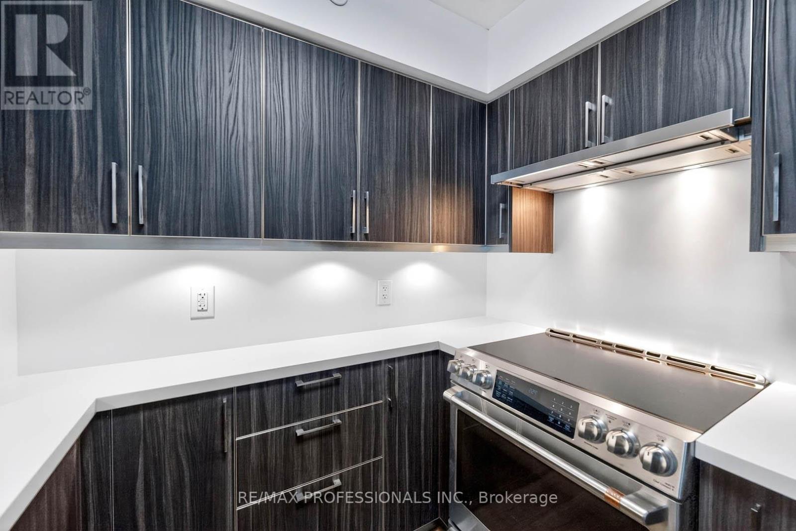 2110 - 215 Sherway Gardens Road, Toronto, Ontario  M9C 0A4 - Photo 11 - W12680388