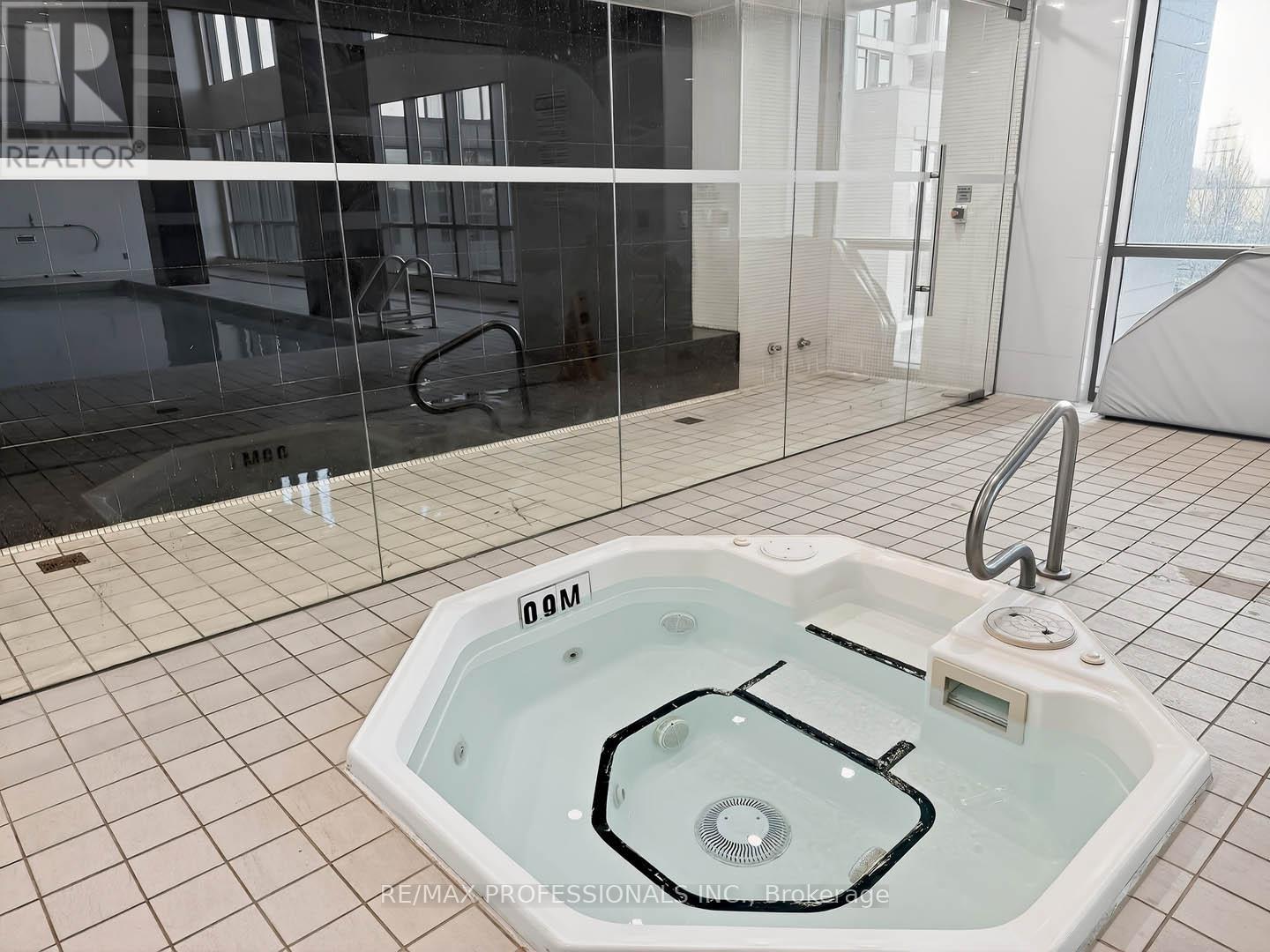 2110 - 215 Sherway Gardens Road, Toronto, Ontario  M9C 0A4 - Photo 27 - W12680388