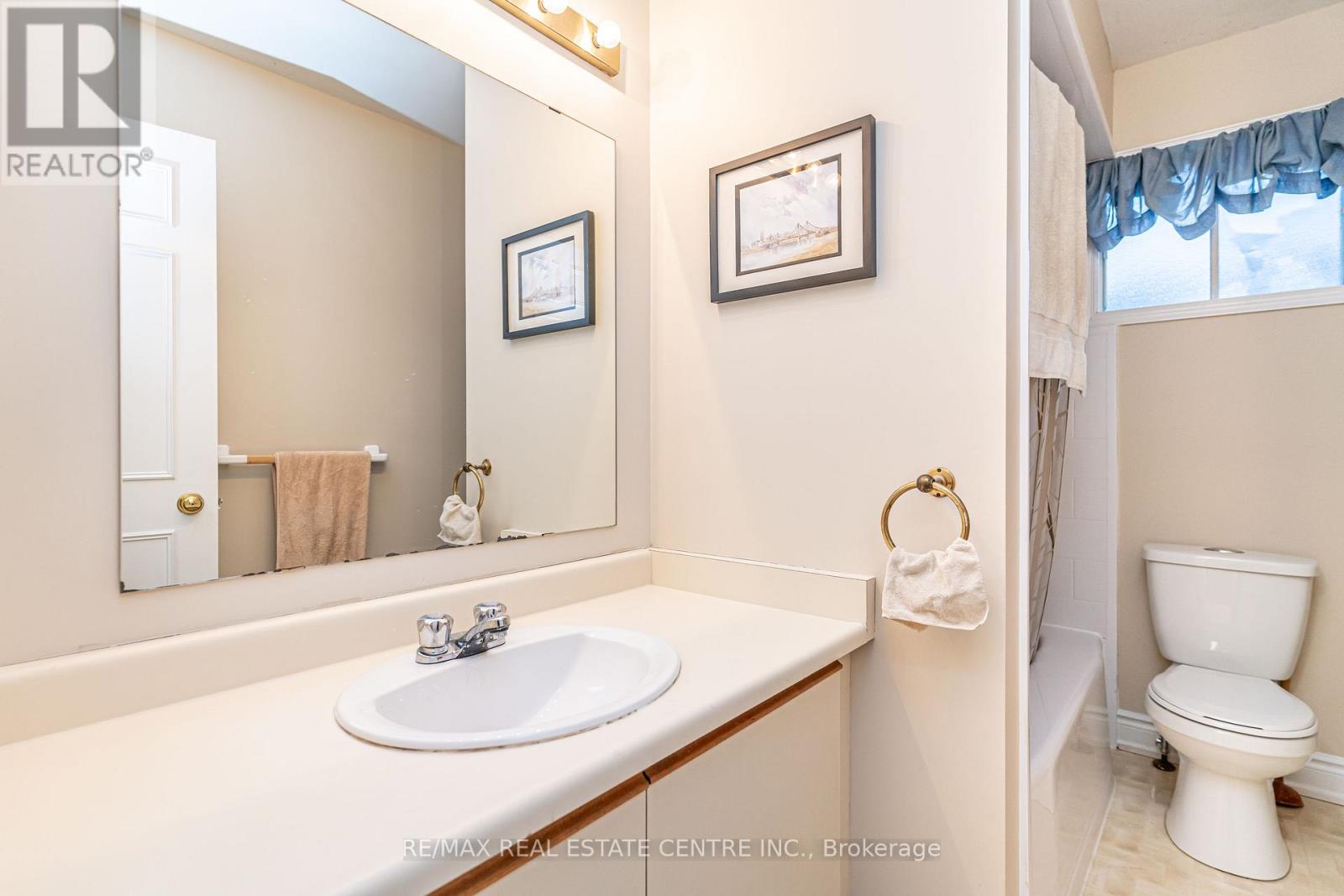 40 Cranmore Court, Brampton, Ontario  L6Z 2Z8 - Photo 33 - W12680396