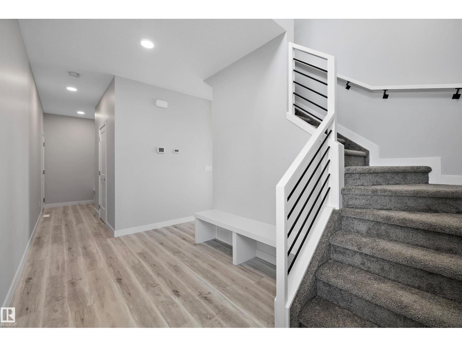 10238 92a Av, Morinville, Alberta  T8R 2R4 - Photo 4 - E4458797