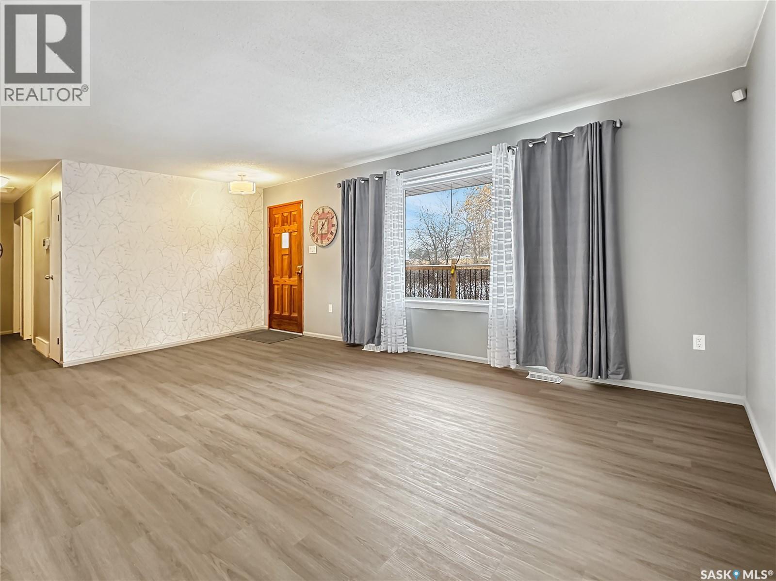 302 Neeping Avenue N, Fort Qu'appelle, Saskatchewan  S0G 1S0 - Photo 12 - SK026472