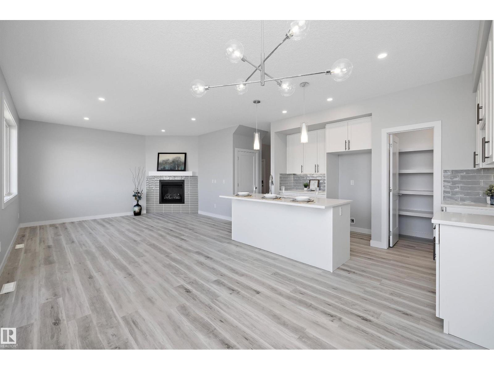 10238 92a Av, Morinville, Alberta  T8R 2R4 - Photo 13 - E4458797