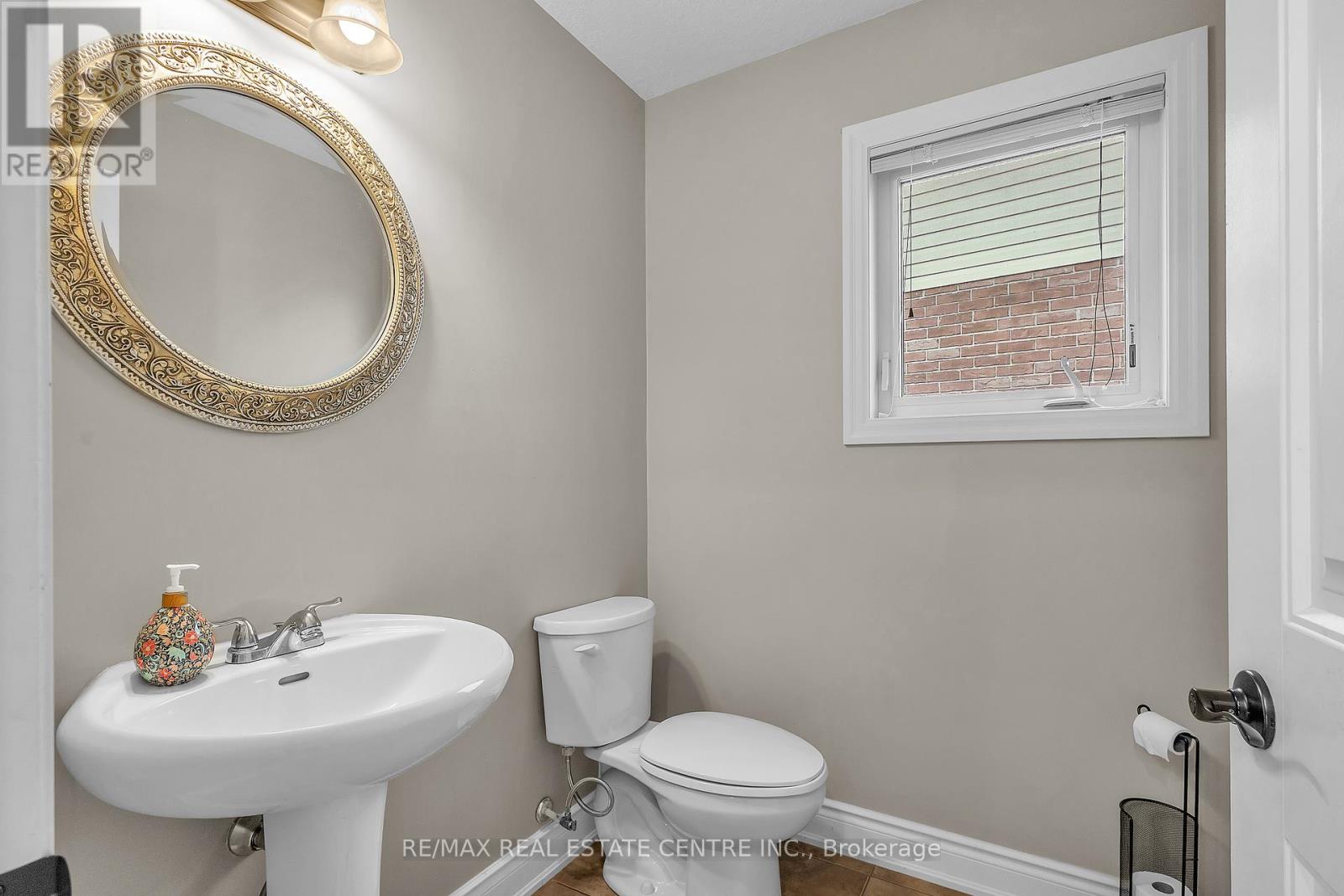 237 Goodwin Drive, Guelph, Ontario  N1L 0K1 - Photo 6 - X12680146