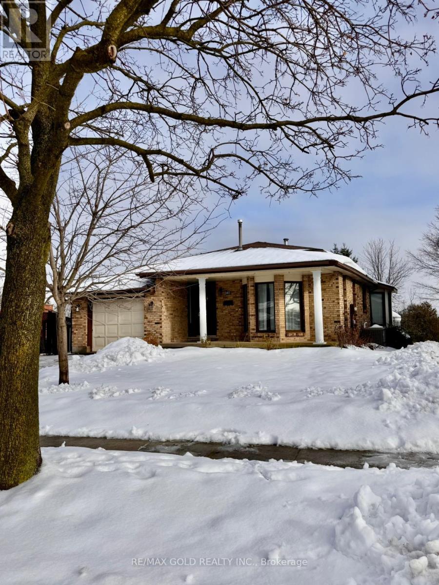 140 DINISON CRESCENT, Kitchener, Ontario