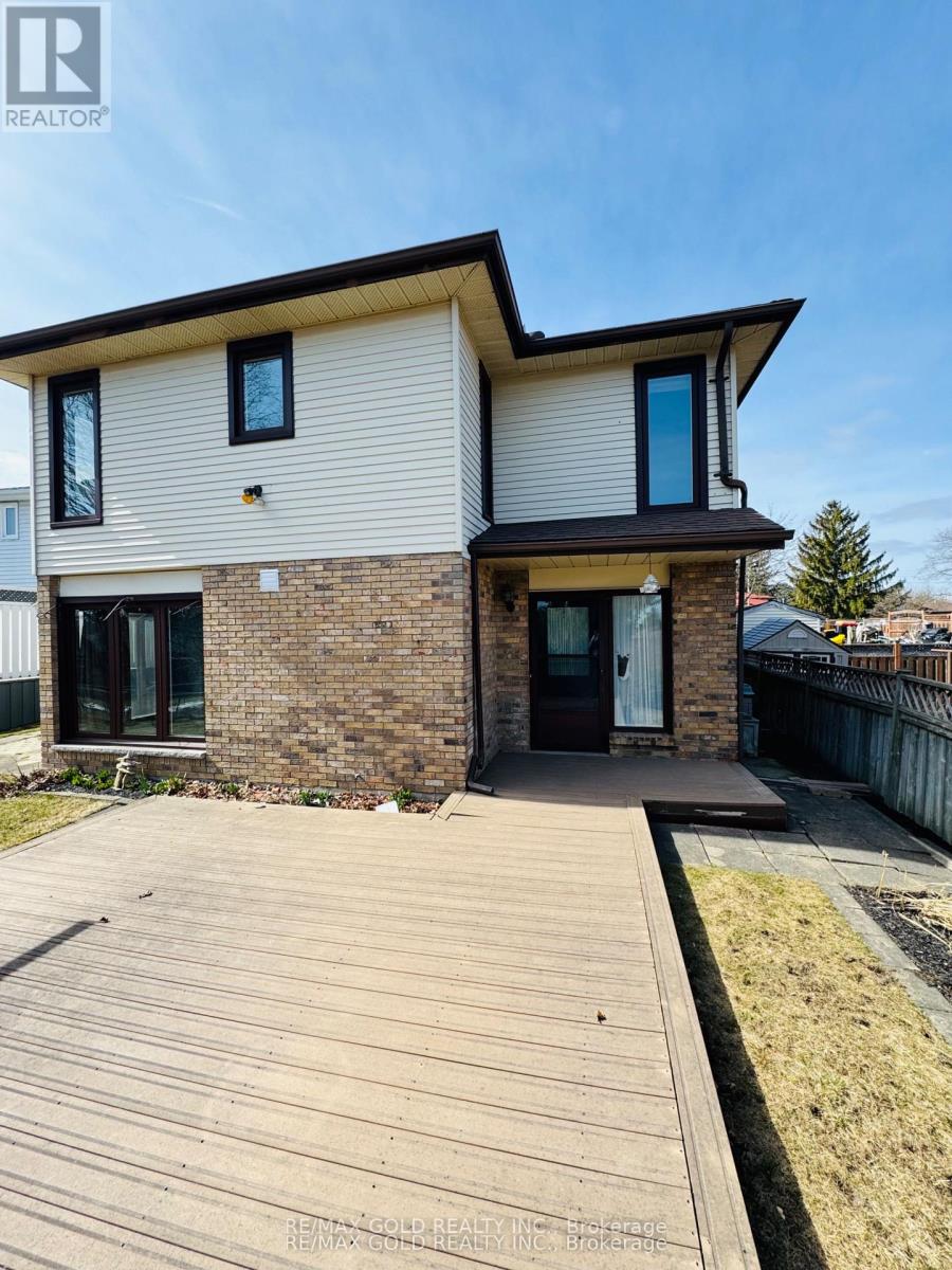 140 Dinison Crescent, Kitchener, Ontario  N2E 2V2 - Photo 20 - X12680300