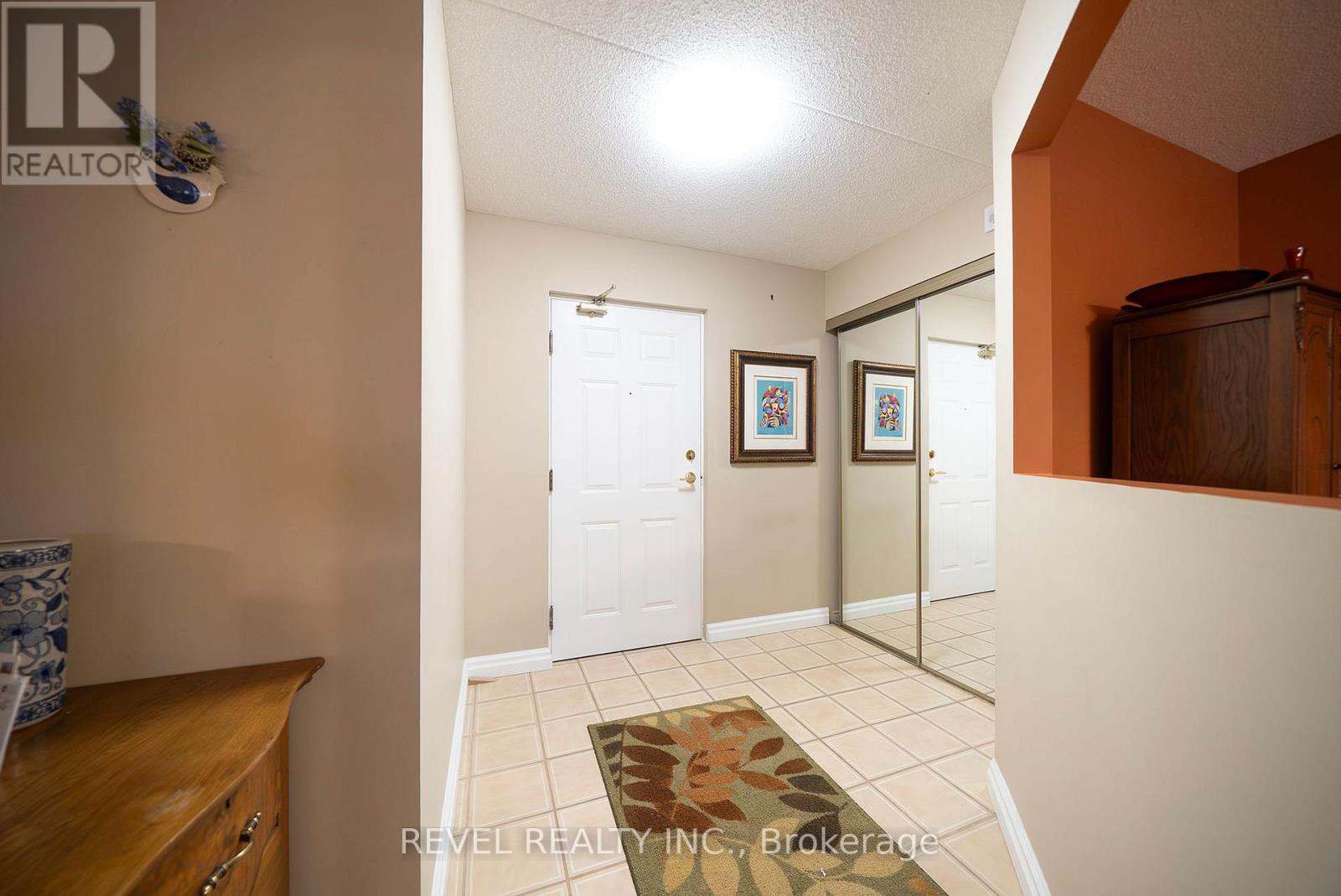 501 - 11 Mill Pond Court, Norfolk, Ontario N3Y 5J5 - Photo 4 - X12680310