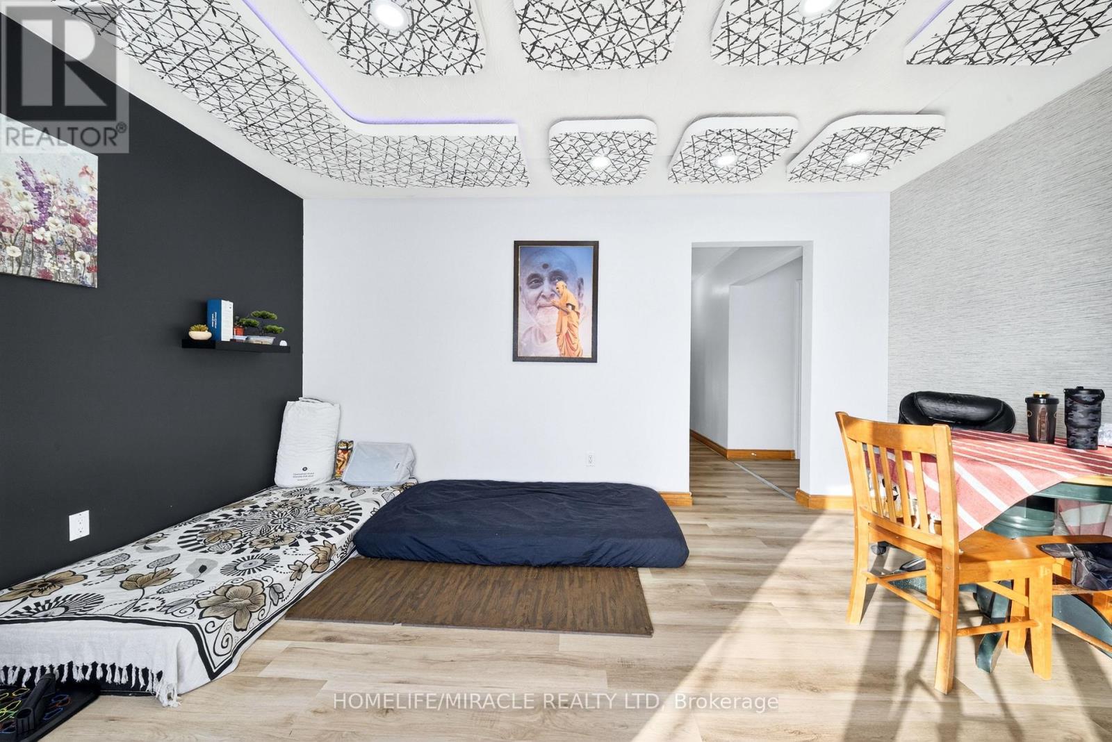 100 West 3rd Street, Hamilton, Ontario  L9C 3K5 - Photo 11 - X12680432