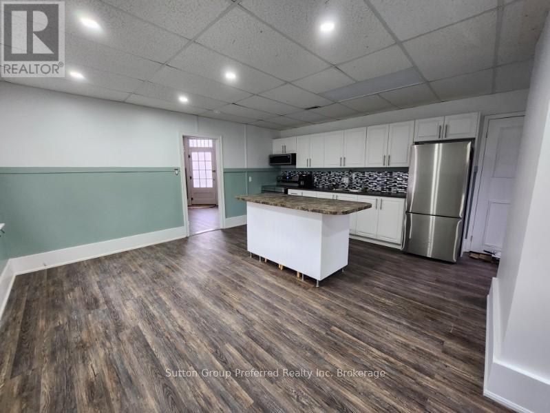 1792 Longwoods Road, Southwest Middlesex, Ontario  N0L 2N9 - Photo 10 - X12680444