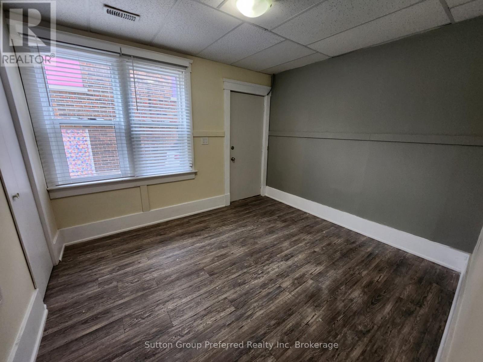 1792 Longwoods Road, Southwest Middlesex, Ontario  N0L 2N9 - Photo 11 - X12680444