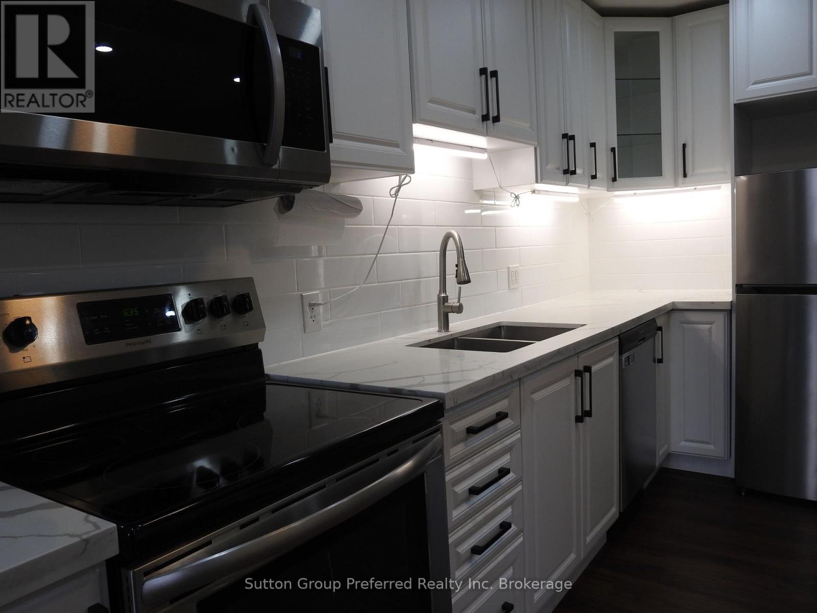 1792 Longwoods Road, Southwest Middlesex, Ontario  N0L 2N9 - Photo 22 - X12680444